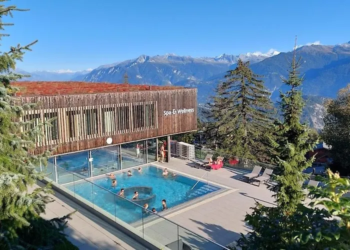 New With View 公寓